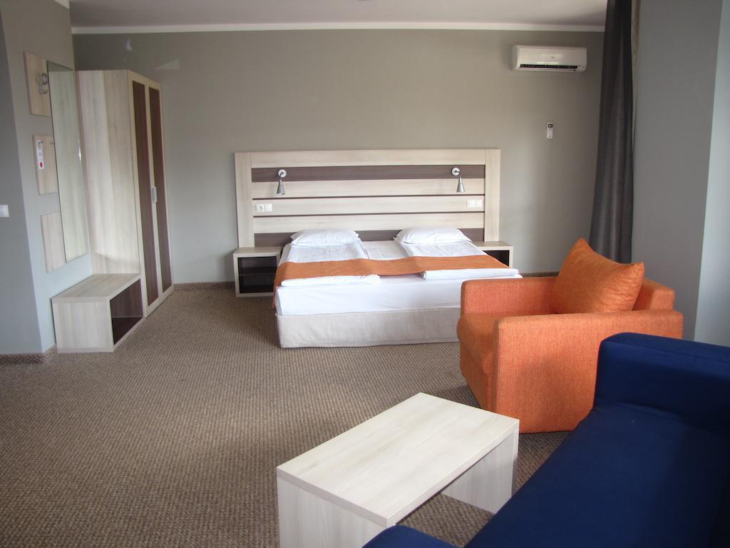Blue Orange Beach Resort Sozopol Room photo